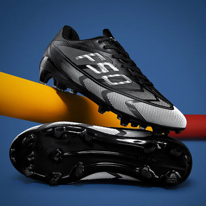 Breathable soccer shoes with FG/AG spikes are suitable for training and playing, effectively protecting the ankle