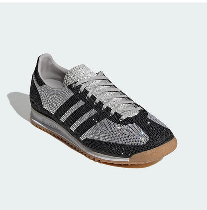 Adidas Original Clover Damen-Sportschuhe im klassischen Retro-Stil mit dünner Sohle KJ6151