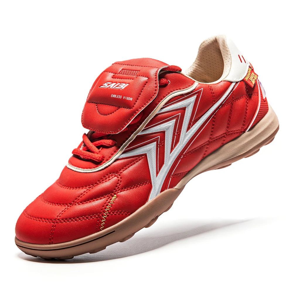 Chaussures de football pour hommes FG pour terrain ferme, tige en PU souple, crampons en caoutchouc renforcés, pour adultes, pour les matchs de football en plein air et l'entraînement sur pelouse.