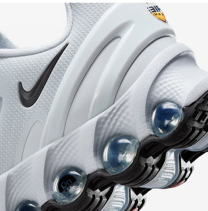 Aito Nike miesten liukumattomat ja joustavat matalavartiset juoksukengät FQ7860-010