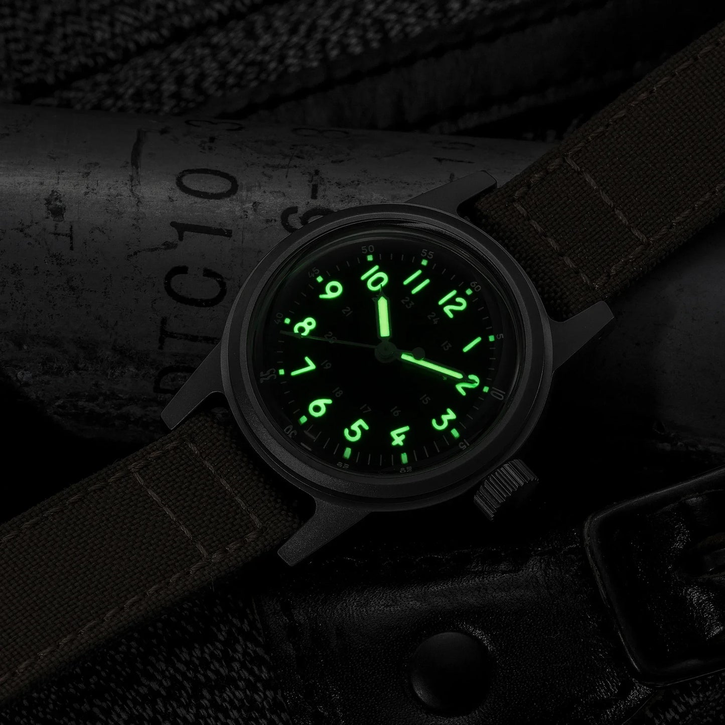 THORN Retro Military Watch 36mm Made of NH35A Movement SHY-043 Sport Watch Unisex Men's and Women's Luxury