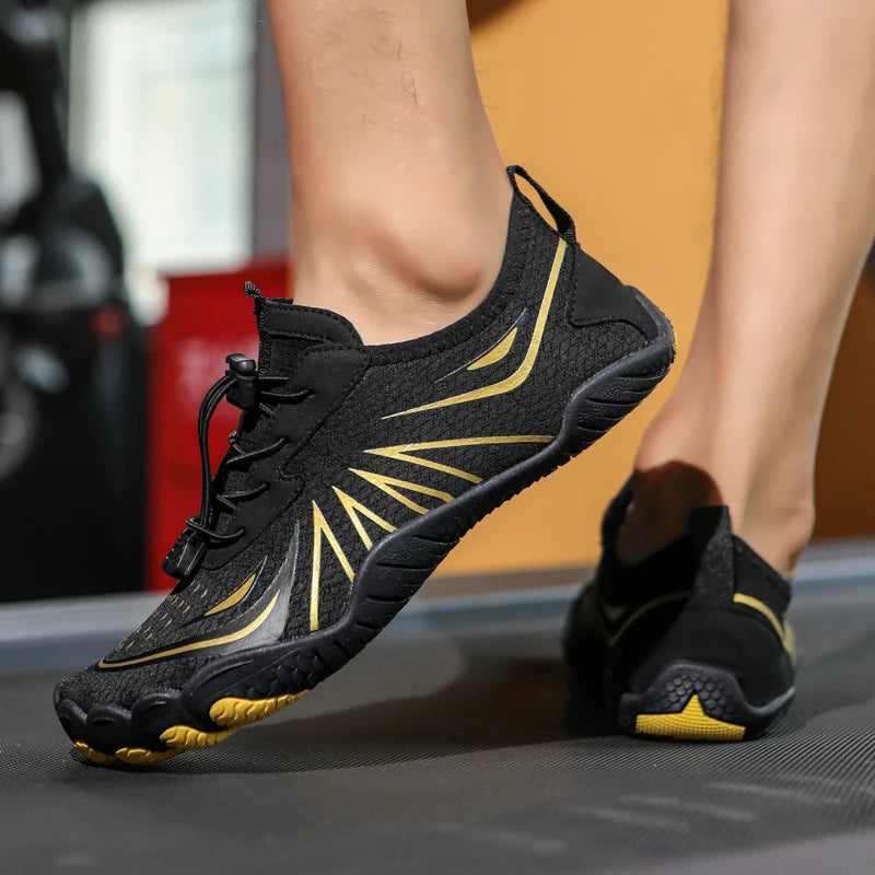 Novos sapatos aquáticos 2025 barefoot para praia e desporto, sapatos de natação antiderrapantes de alta qualidade, sapatos desportivos casuais de cinco dedos unissexo