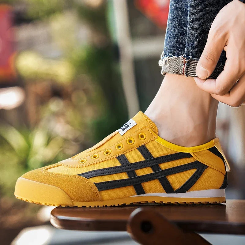 Men's Classic Running Shoes Lace Up Flat Bottom Sports Shoes Soft Sole Walking Gym Breathable Couple Casual Canvas Tennis Shoes