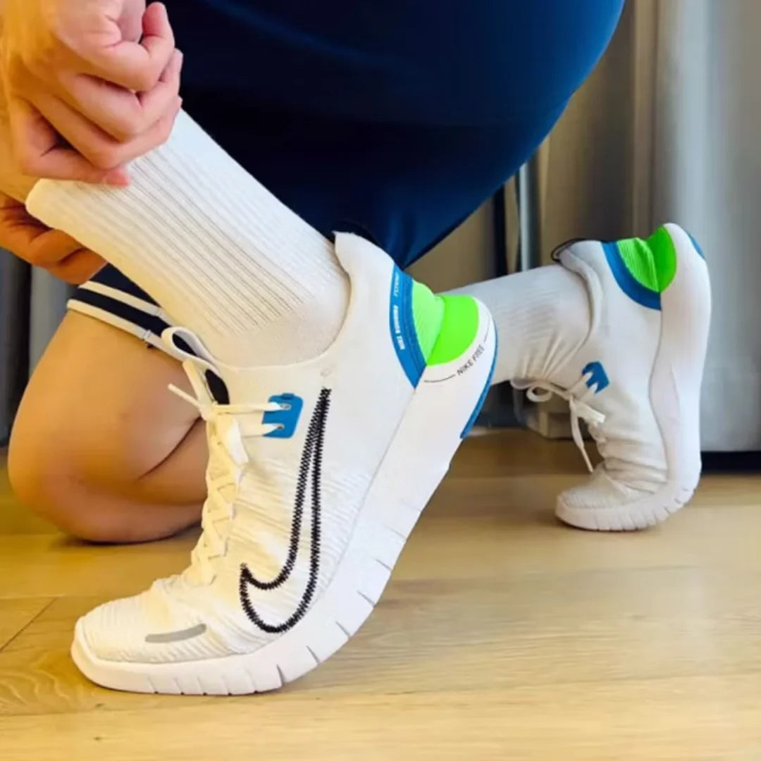 Nike New Barefoot Flyknit 40 - Scarpe da running e training da uomo low-top con ammortizzazione leggera, Free Rn Fk, comode e anti-affaticamento, Fb1276-104