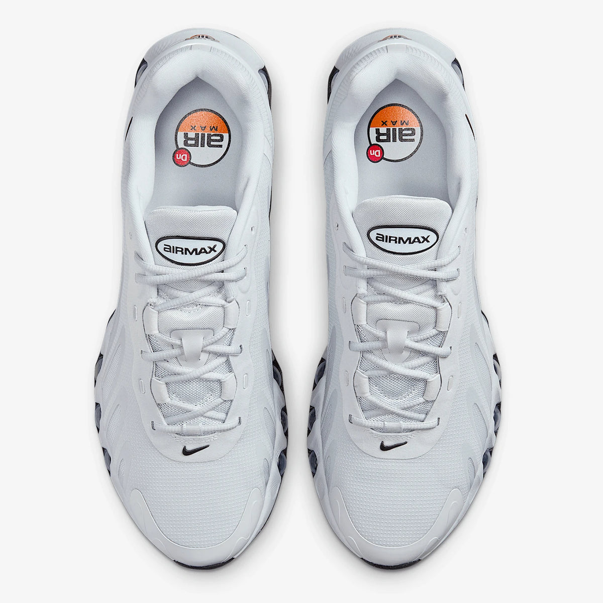 Aito Nike miesten liukumattomat ja joustavat matalavartiset juoksukengät FQ7860-010