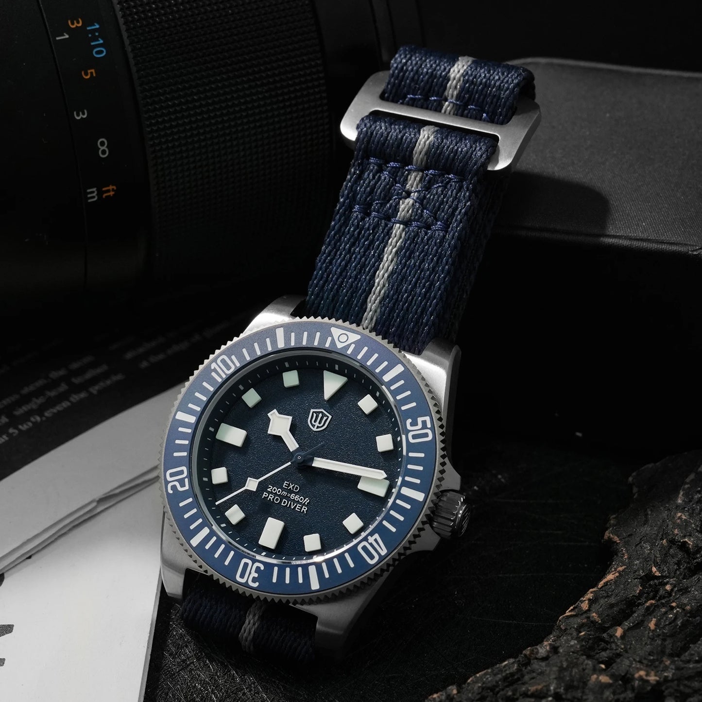 Watchdives EXD 40Mm Titanium Dive Watch Men's VH31 Sweep Quartz Watches 200 Waterproof AR Sapphire BGW9 Luminous 316L Wristwatch