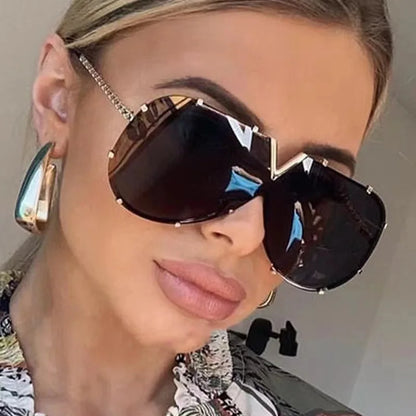 Trendy Rivets Metal Frame Oversized Pilot Women Sunglasses Brand Design Men Sunglass UV400 Outdoor Driving Travel Luxury Goggles