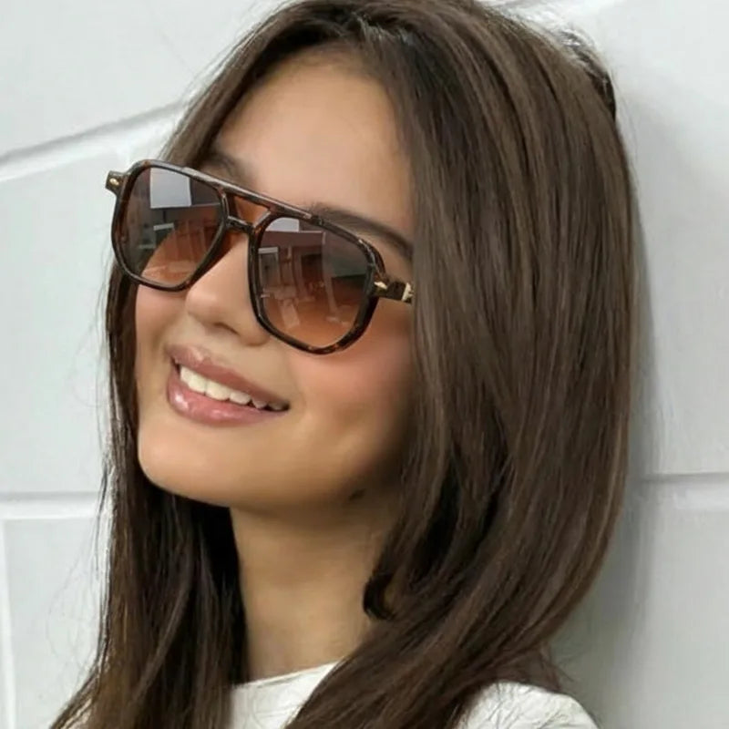 Frame-shaped arrow decorative sunglasses, suitable for both men and women for daily outings, perfect for sun protection.