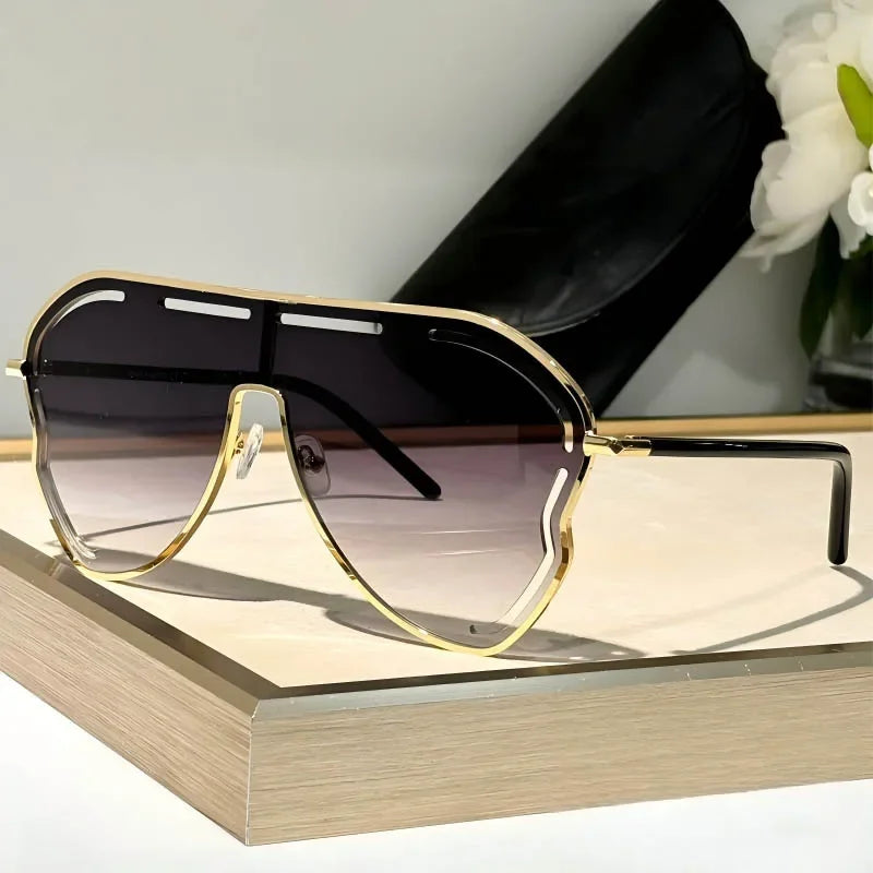 Oversized One-Piece Pilot Sunglasses Women Big Frame Luxury Brand Butterfly Shaped Sun Glasses For Ladies Shield Eyewear Shades