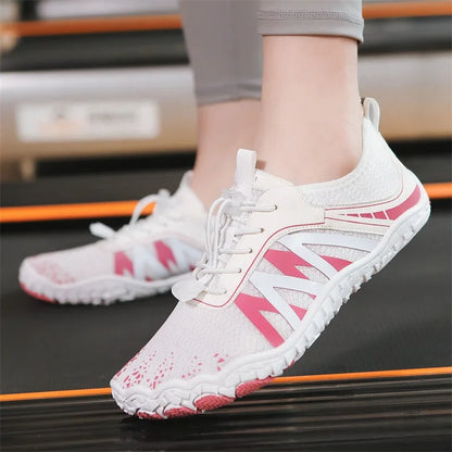 Novos sapatos aquáticos 2025 barefoot para praia e desporto, sapatos de natação antiderrapantes de alta qualidade, sapatos desportivos casuais de cinco dedos unissexo