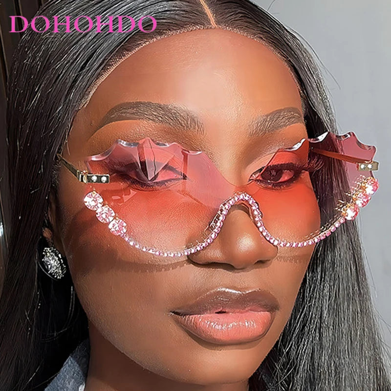 Fashion Luxury Brand Design Diamond Wave Rimless Women Sunglasses Hip Hop Eyewear Outdoor Glasses Unisex Shades Glasses UV400