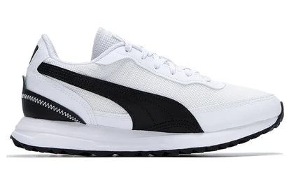 Chaussures de ville basses Puma Road Rider, en tissu et cuir synthétique, confortables pour un usage quotidien, baskets, blanc et noir, 397432-05