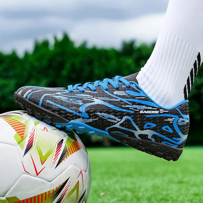 New Men Soccer Shoes Sport Training Football Boots Soft Ultralight Breathable Professional Sneakers Unisex Grass Cleats Match