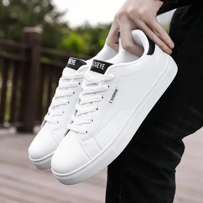 Men's Casual Skateboarding Shoes White Outdoor Leisure Sneakers Breathable Walking Shoes Flat Shoes Chaussure Homme 39-48