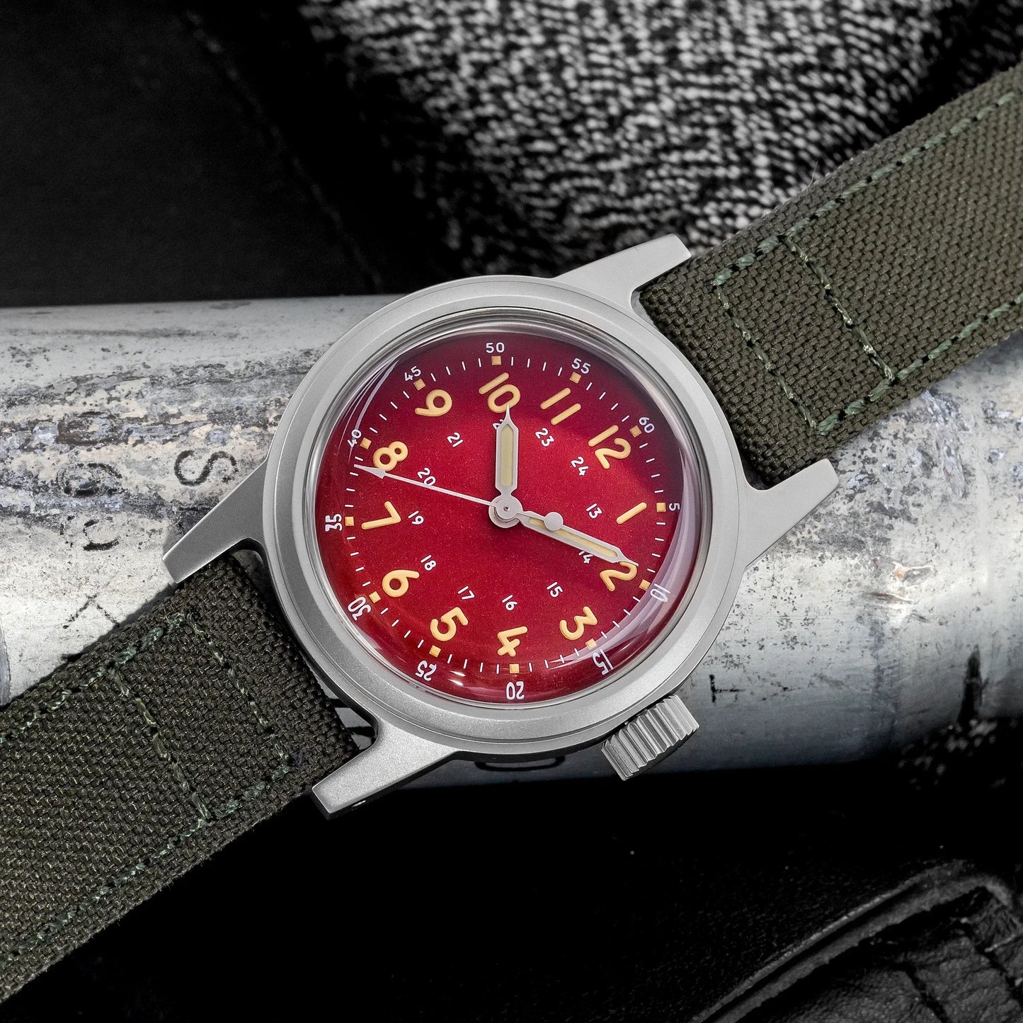 THORN Retro Military Watch 36mm Made of NH35A Movement SHY-043 Sport Watch Unisex Men's and Women's Luxury