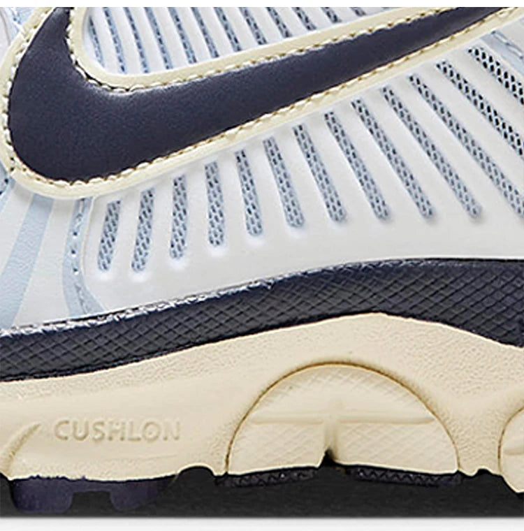 Nike Authentic Zoom Vomero 5 – Lätta, dämpade löparskor för damer FV8111-451