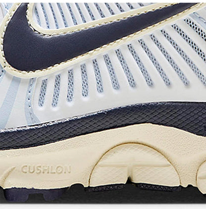 Nike Authentic Zoom Vomero 5 – Lätta, dämpade löparskor för damer FV8111-451