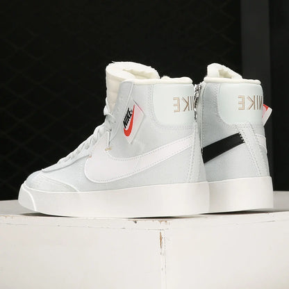 Nike originale, sæsonaktuelle, nye højtoppe casual-sko til kvinder BQ4022-400