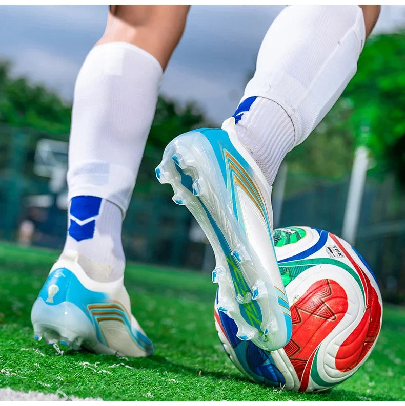 Nouvelles chaussures de football pour hommes, baskets d'entraînement de haute qualité, chaussures de soccer, crampons pour terrain en herbe, futsal, matchs en salle, antidérapantes, best-seller, pour l'extérieur