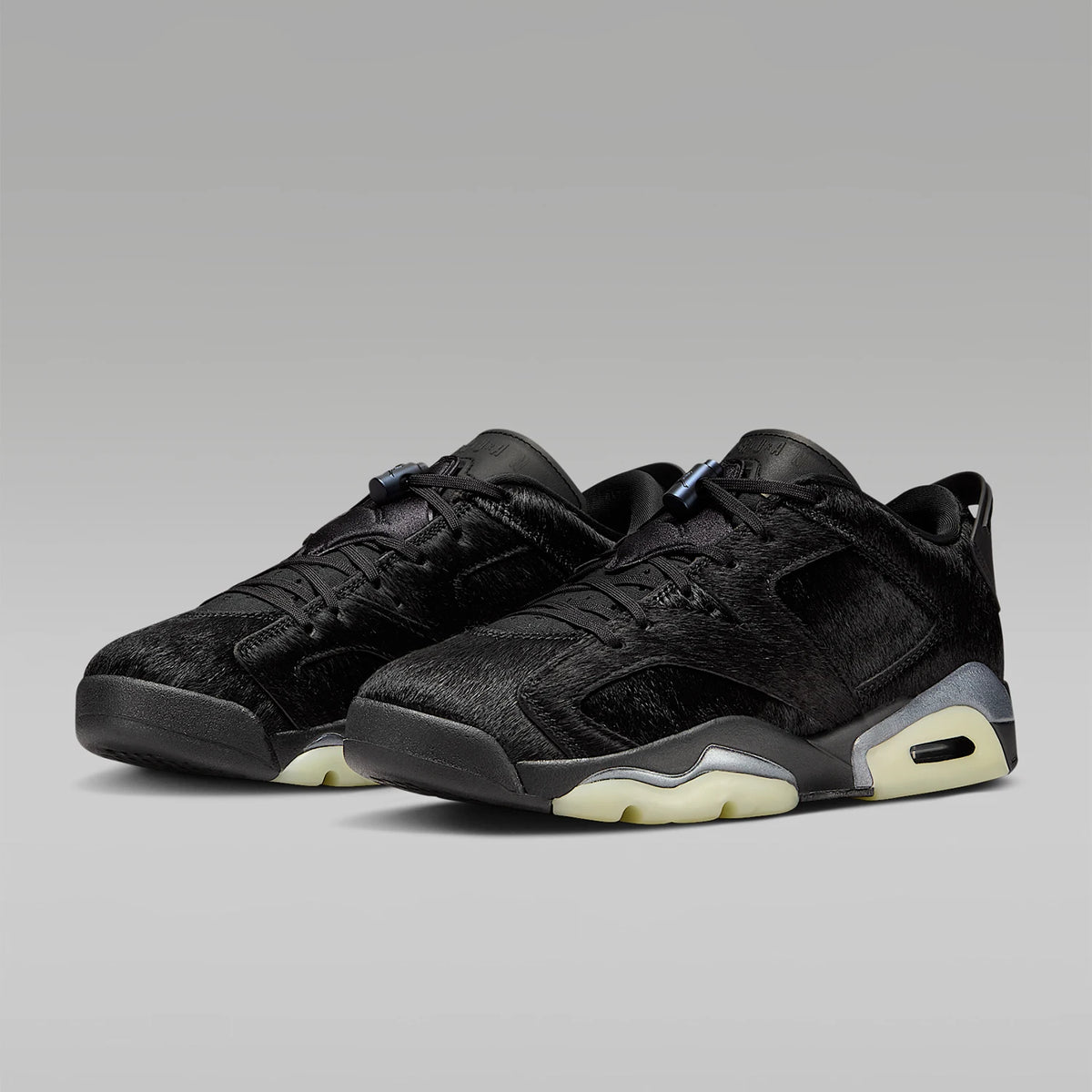 Nike Authentic JORDAN damskor, låga, med luftkudde, dämpade och slitstarka basketskor IO9786-001