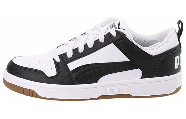 Baskets Puma Rebound LayUp Low SL, modèle blanc et noir, 369866-16.