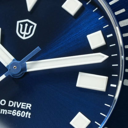 Watchdives WD1969 PRO Men Quartz Watch Sapphire Crystal Luminous Waterproof VH31Sweep Seconds Movement Stainless Steel Watches