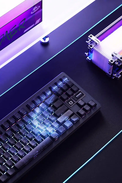 Keycap PBT trasparenti Cherry con incisione laterale e sfumatura Purple Galaxy, 135 tasti, compatibili con tastiere meccaniche 60/64/84/98/108