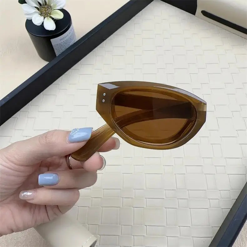 Minimalist Oval Cat-eye Glasses Women's Fashion Outdoor Folding Sunglasses Sun Shading UV Sunscreen Glasses Stylish Accessory