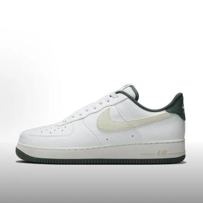 Nike Air Force 1 07 – Snygga, bekväma, dämpade och slitstarka unisex-sneakers för vardagsbruk och sport HQ1977-001
