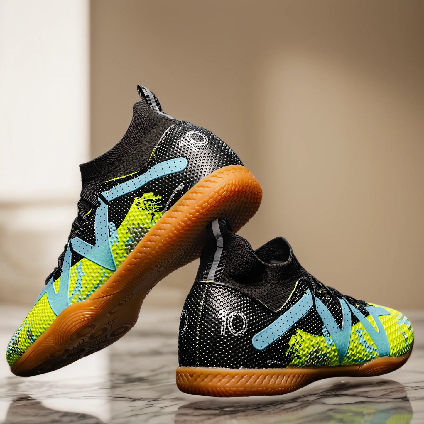 High-Top Soccer Shoes for Indoor Five-a-Side Training for Men and Women Slip-Resistant and Wear-Resistant Sneakers