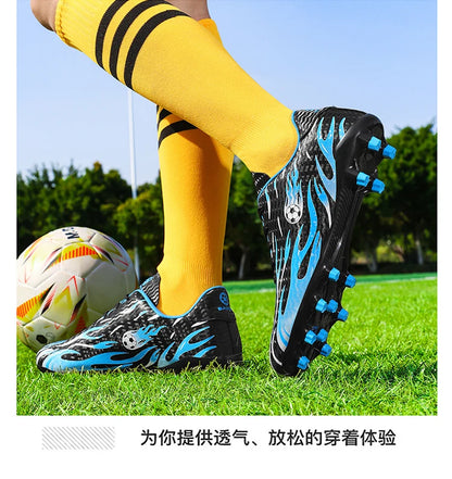 New Man Soccer Shoes Professional Football Boots Sneakers Comfortable Outdoor Match Match Boys Non-Slip Sports Shoes Unisex