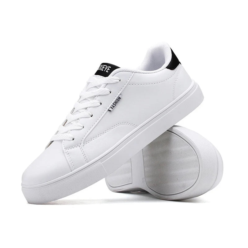 Men's Casual Skateboarding Shoes White Outdoor Leisure Sneakers Breathable Walking Shoes Flat Shoes Chaussure Homme 39-48