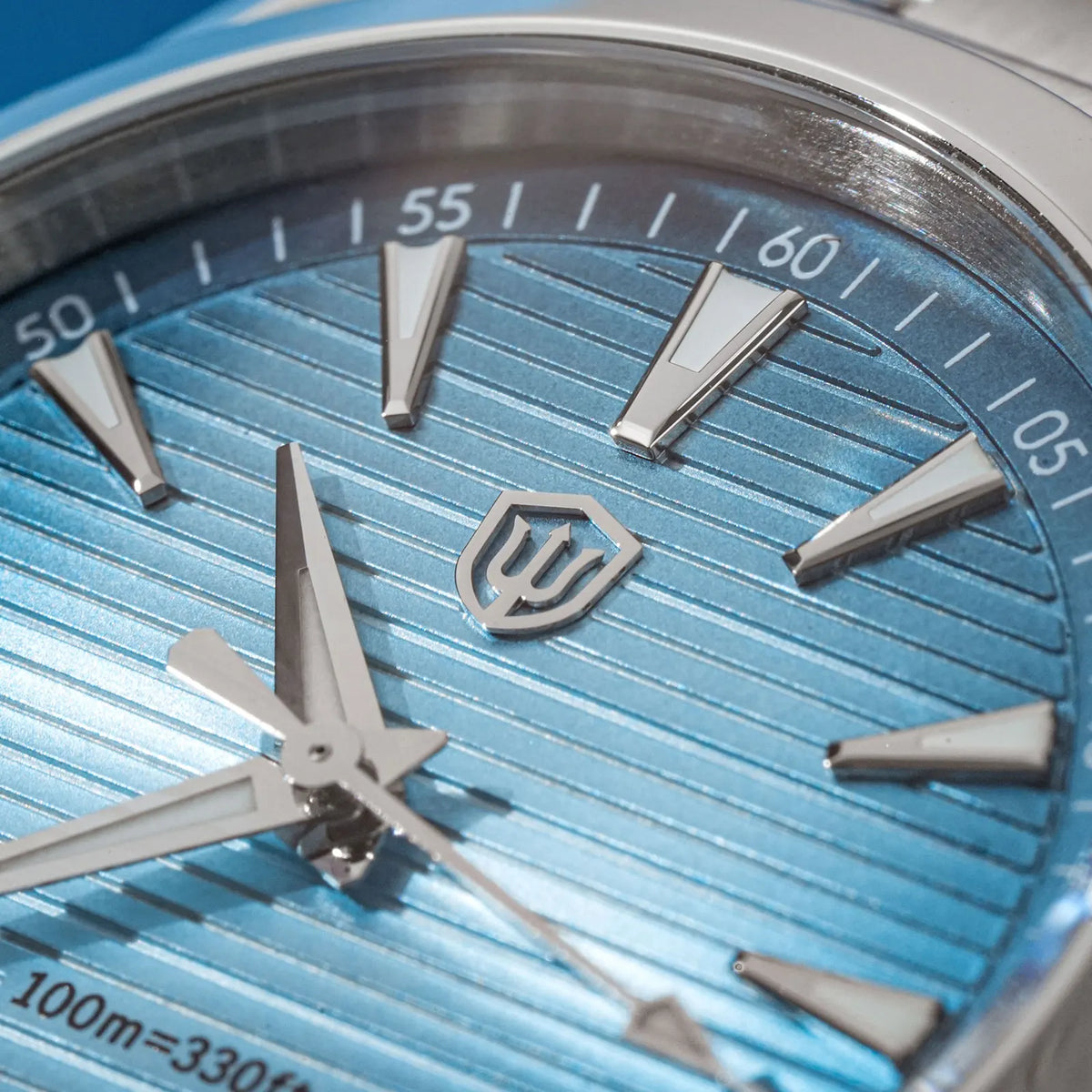 „Watchdives“ laikrodis WD0006, mechanizmas VH31 su sklandžiai veikiančia sekundės rodykle, išgaubtas safyro stiklas, švytinti danga BGW9, atsparus vandeniui iki 10 barų, 38 mm, klasikinis stilius