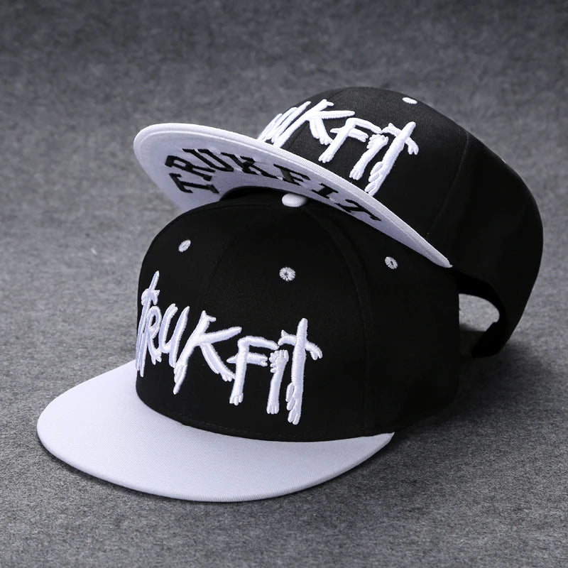Gorra de béisbol unisex con alfabeto, estilo urbano de verano, bordada, con botón trasero, para exteriores, hip hop, ajustable y casual para hombre y mujer