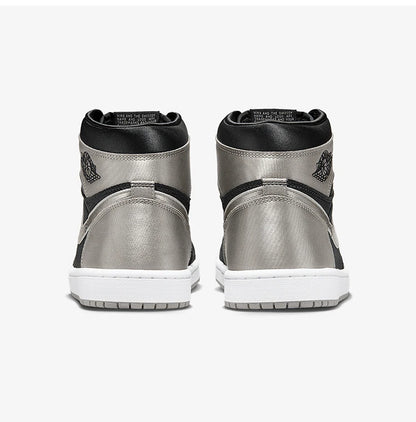 Nike äkta Air Jordan 1 Retro dambasketskor FD4810-010