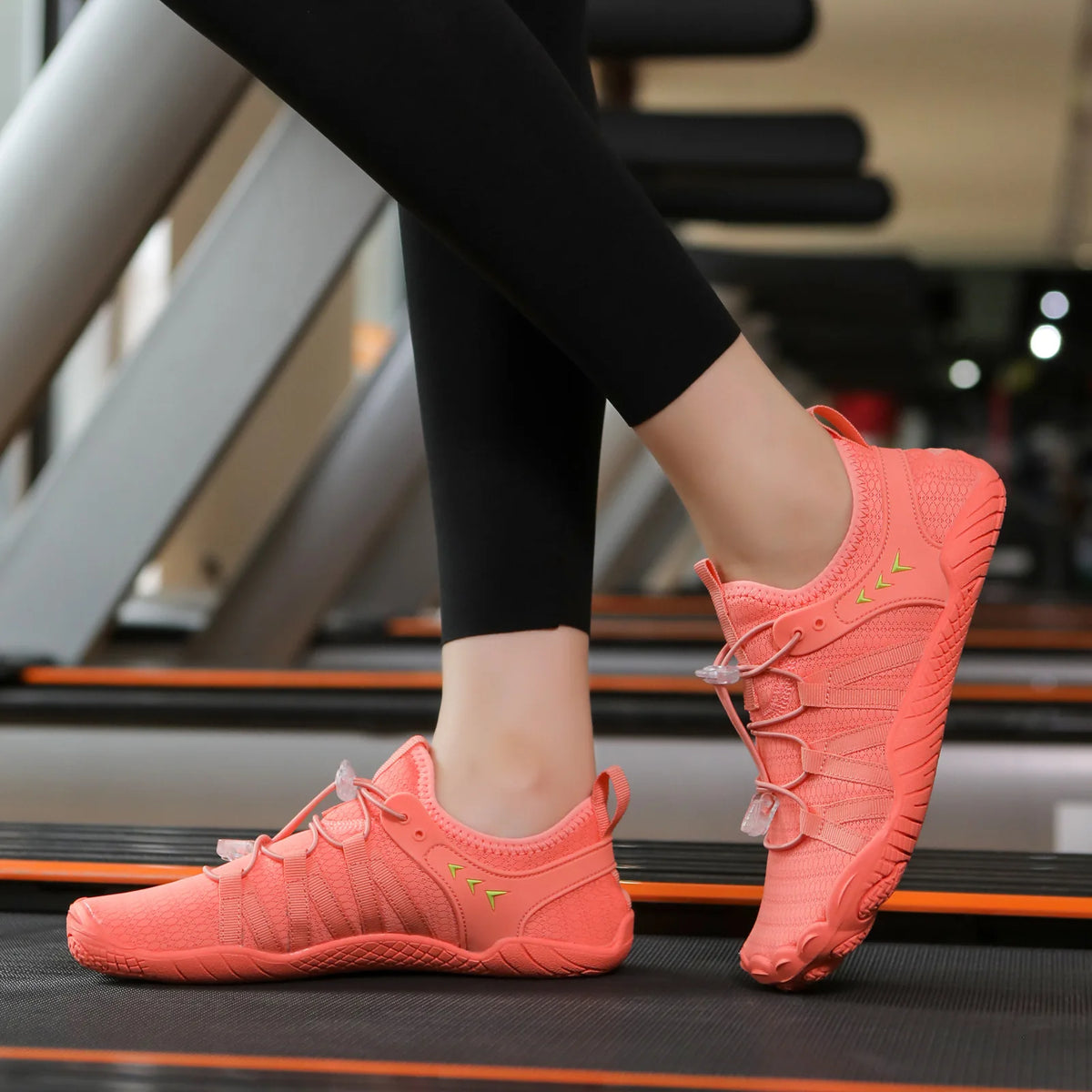 2026 Outdoor Fashion Stylish Men's Travel Hiking Shoe Mesh Lightweight Breathable Sneakers Non-slip Wear-resistant Running Shoes