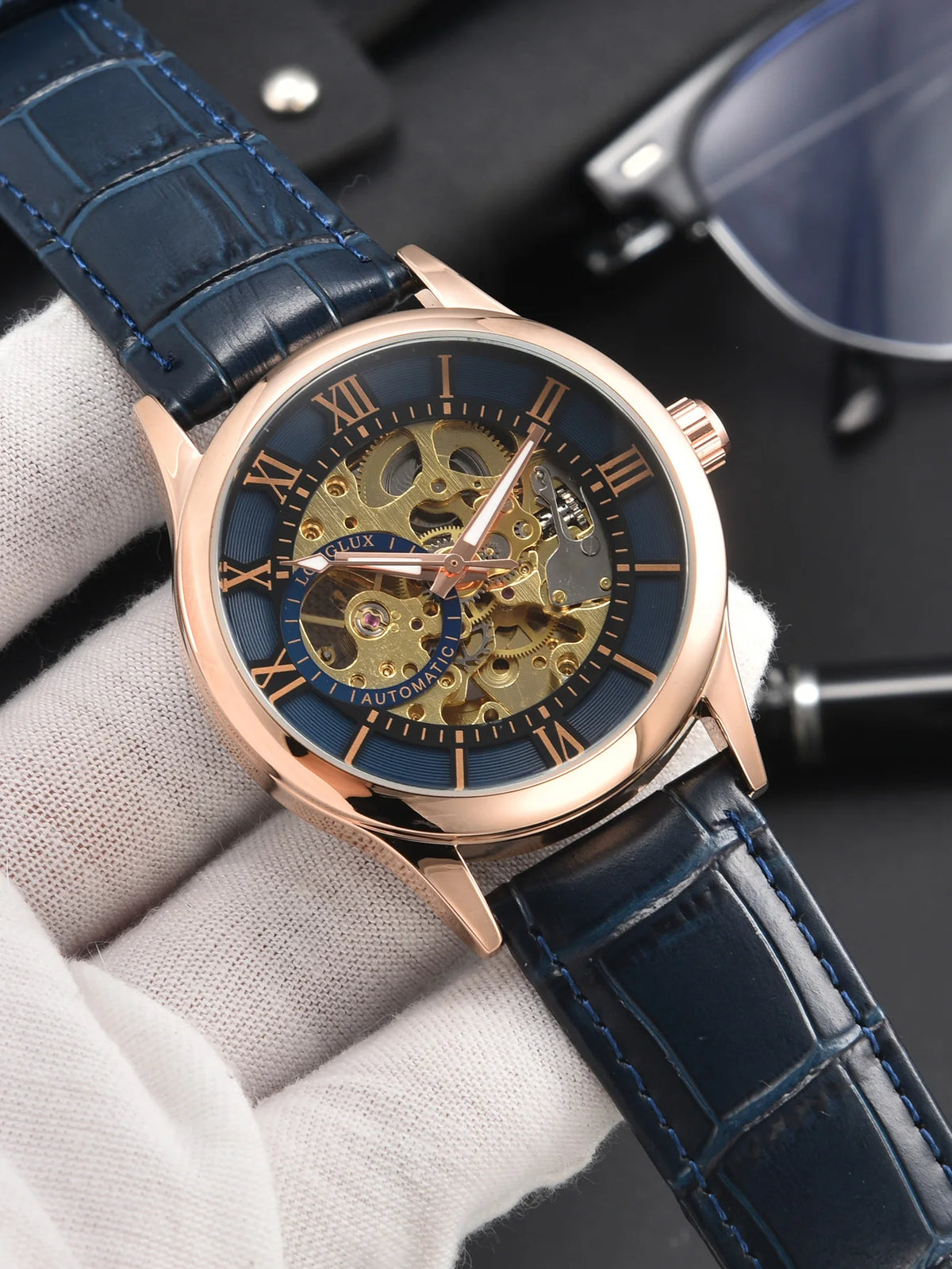 Men’s automatic watch, luxury style, Roman numeral dial, open-worked (skeletonised) movement, water-resistant, luminescent hands, leather strap – An ideal choice as a gift.