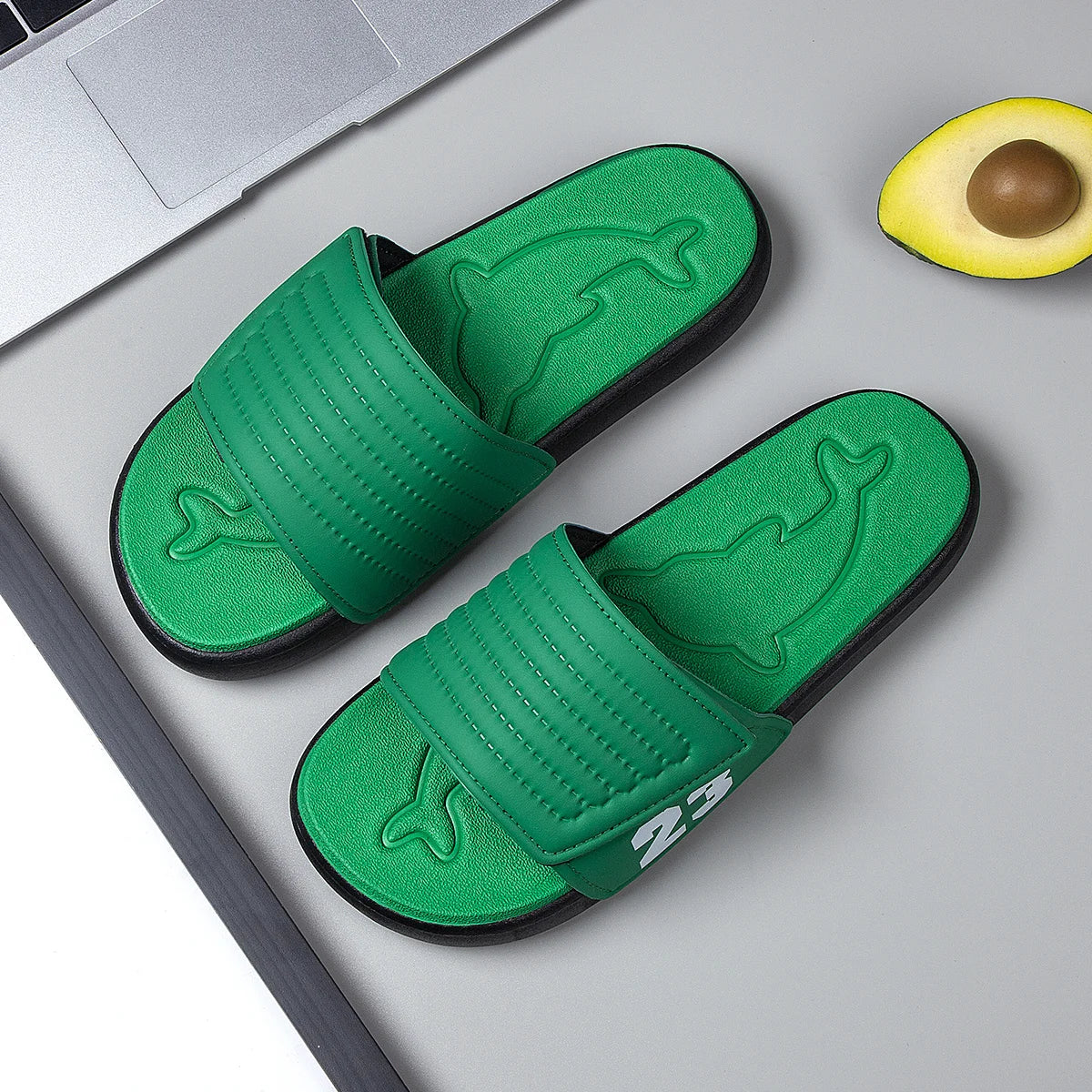 Åndbare sommer-flip-flops til mænd – lette, hurtigtørrende hjemmesko – komfortable indendørs- og udendørs-sandaler – vandtætte strandsko