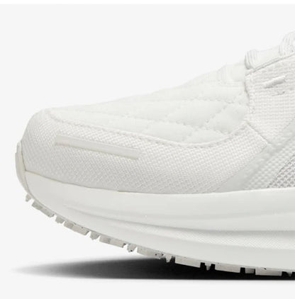 Nike originalni ženski tekaški čevlji WINFLO 11 GTX z oblazinjenjem za tek po terenu FQ1359-101