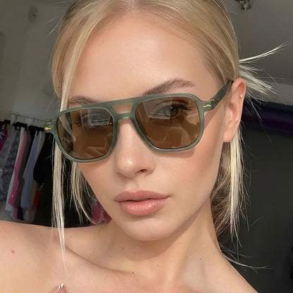 Frame-shaped arrow decorative sunglasses, suitable for both men and women for daily outings, perfect for sun protection.