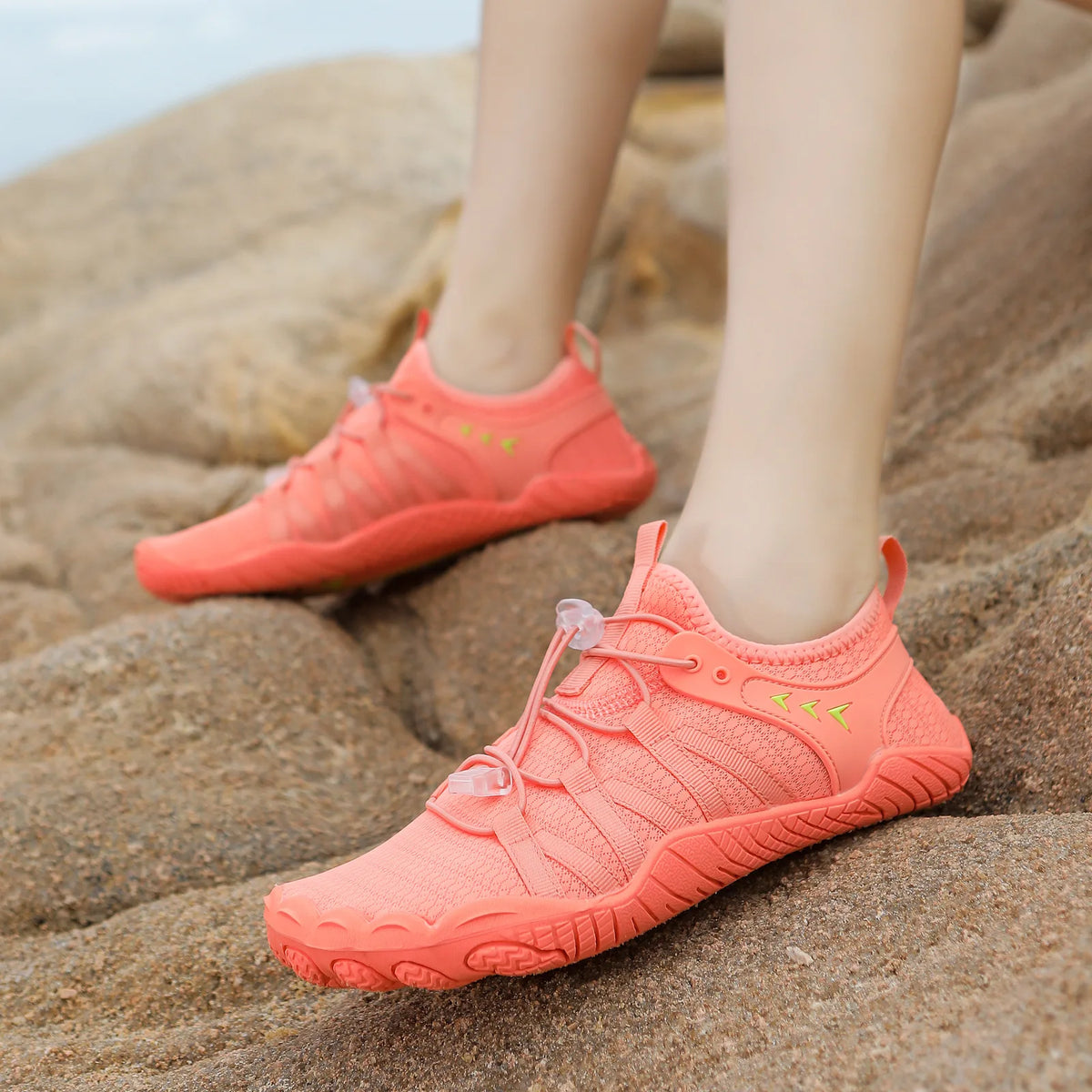 2026 Outdoor Fashion Stylish Men's Travel Hiking Shoe Mesh Lightweight Breathable Sneakers Non-slip Wear-resistant Running Shoes