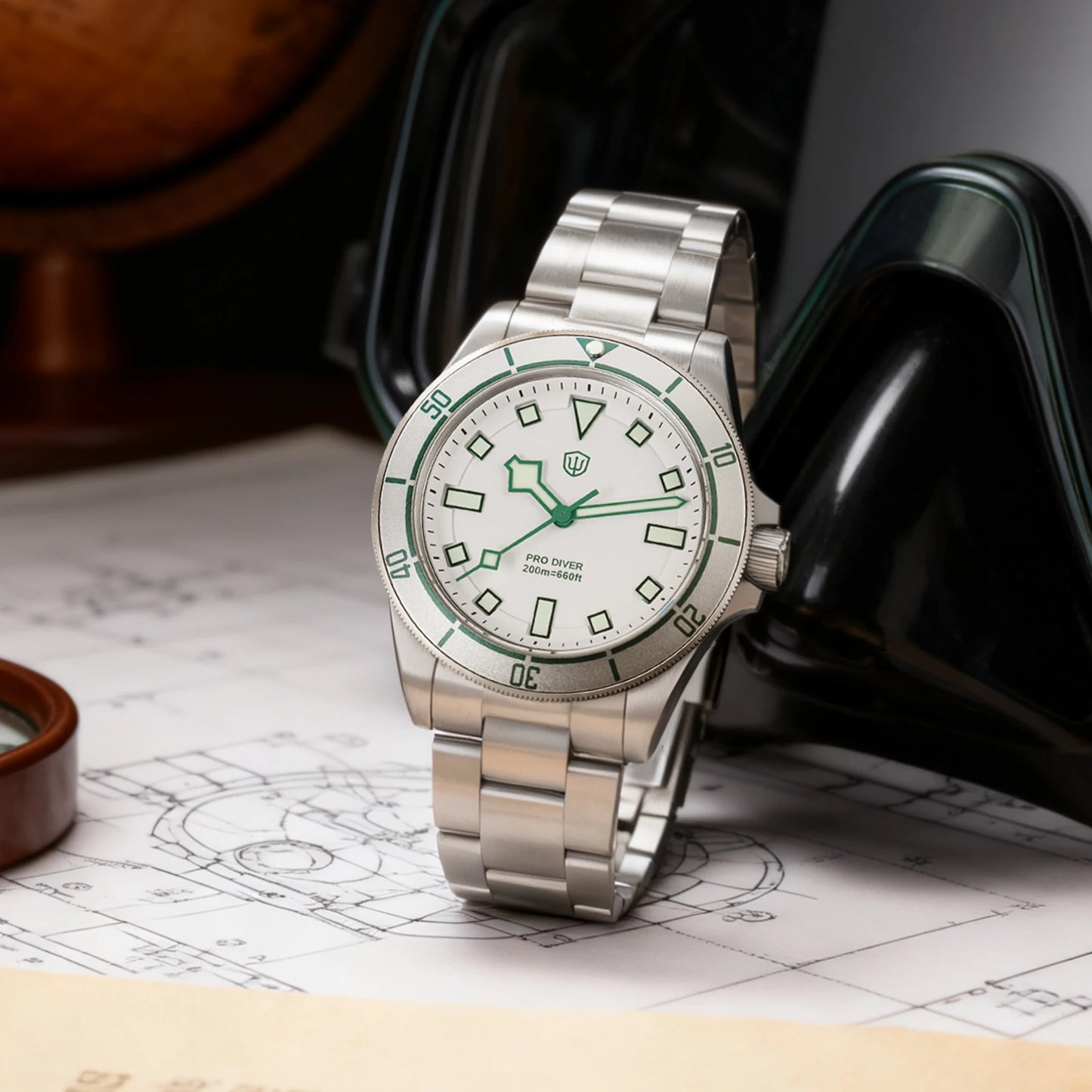 Watchdives WD1969 PRO Men Quartz Watch Sapphire Crystal Luminous Waterproof VH31Sweep Seconds Movement Stainless Steel Watches