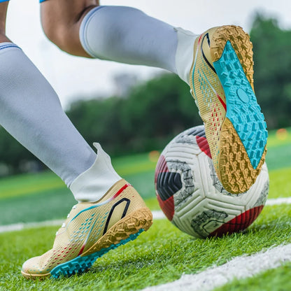 Nuove scarpe da calcio da uomo per erba, traspiranti e morbide, scarpe da calcio outdoor con tacchetti lunghi, comode scarpe sportive da allenamento da uomo
