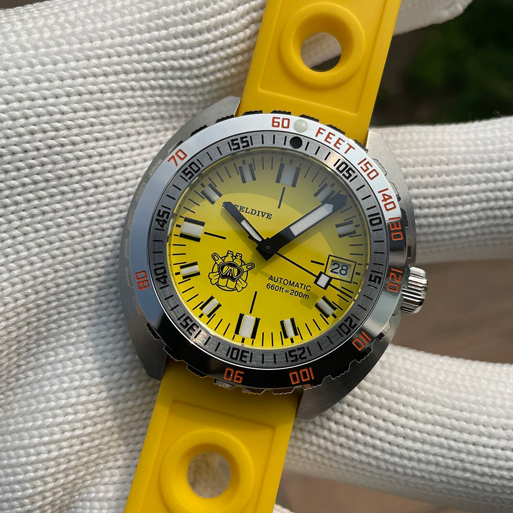SD1967 Milled Clasp Bracelet Steel Bezel 43mm Steeldive Sapphire Glass 20ATM Water Resistant NH35 Automatic Man Dive Watch