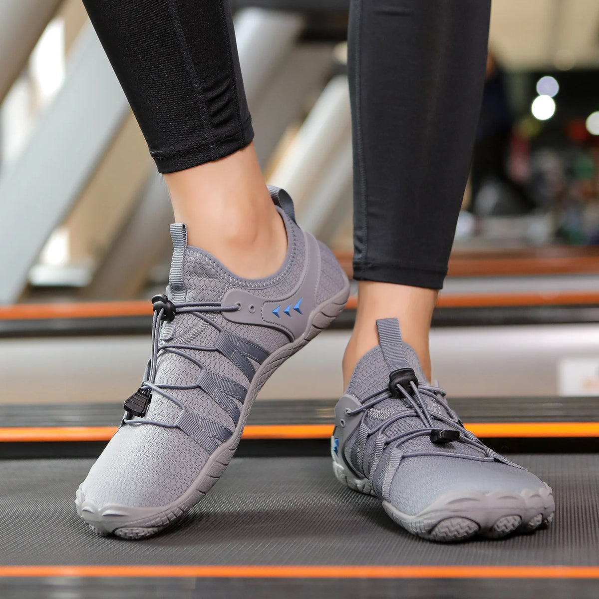 2026 Outdoor Fashion Stylish Men's Travel Hiking Shoe Mesh Lightweight Breathable Sneakers Non-slip Wear-resistant Running Shoes
