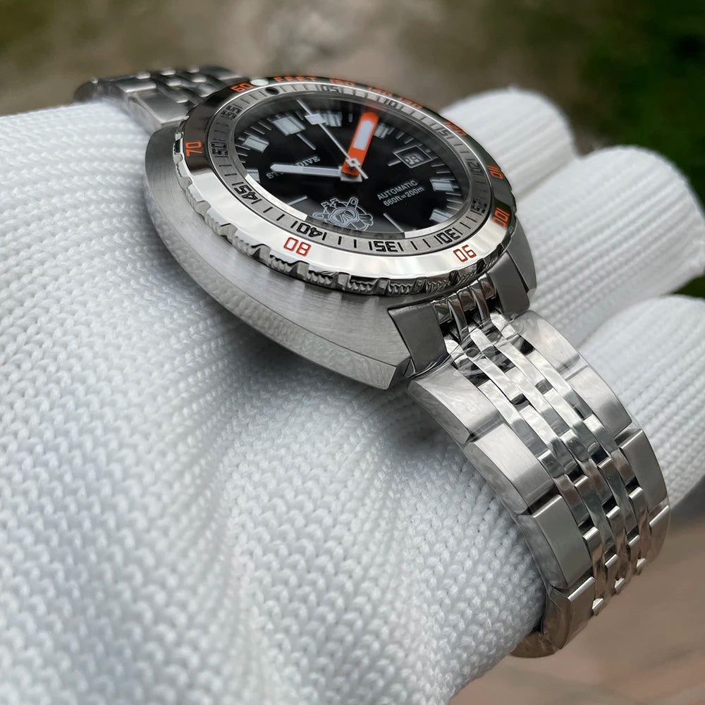 SD1967 Milled Clasp Bracelet Steel Bezel 43mm Steeldive Sapphire Glass 20ATM Water Resistant NH35 Automatic Man Dive Watch
