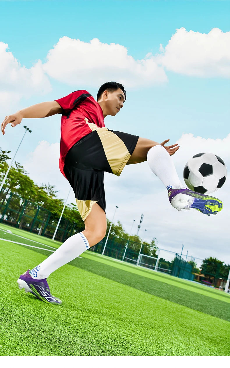 Nauji vyriški futbolo bateliai dirbtinei vejai, patogūs, itin lengvi futbolo batai, neslystantys sportiniai FG bateliai žolei, salės futbolui, suaugusiesiems, neslystantys