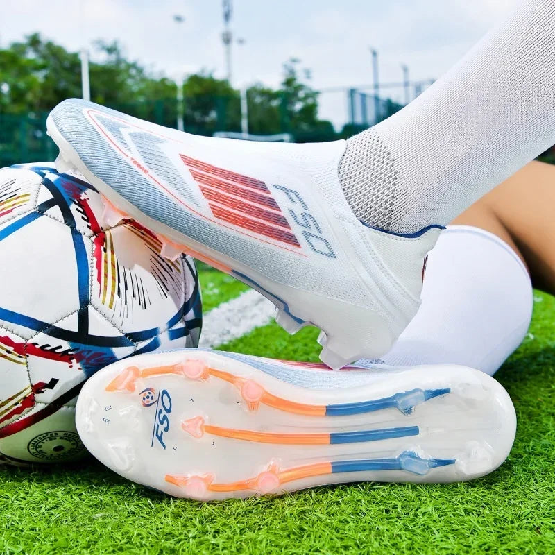 Nouvelles chaussures de football pour hommes, bottes de football confortables pour l'entraînement et les matchs en extérieur, crampons antidérapants et respirants, pour garçons et adultes, à longues pointes.