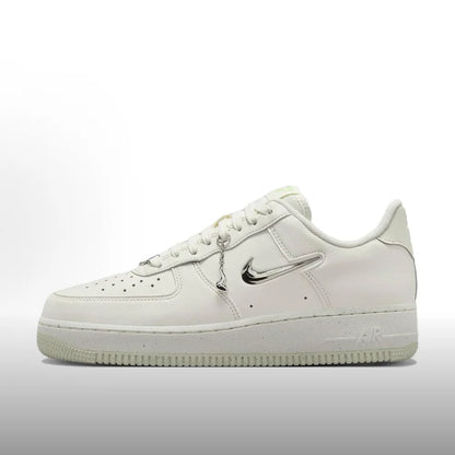 Nike Air Force 1 07 – Snygga, bekväma, dämpade och slitstarka unisex-sneakers för vardagsbruk och sport HQ1977-001