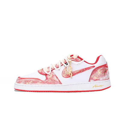 Skräddarsydda sneakers Nike EBERNON ”Fiery Red Snake” med guldfolie, vintage-inspirerade, slitstarka, låga unisex-sneakers